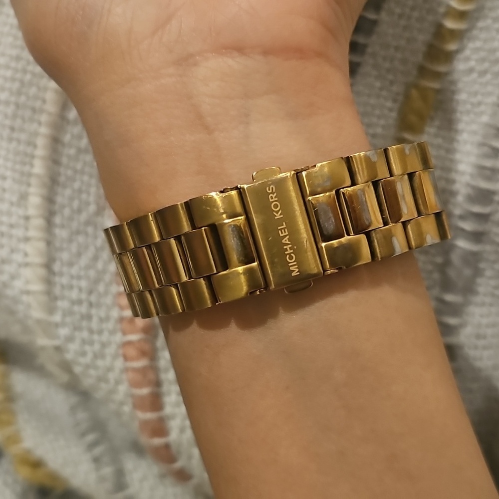 Michael Kors Watch - Picture 7 of 7
